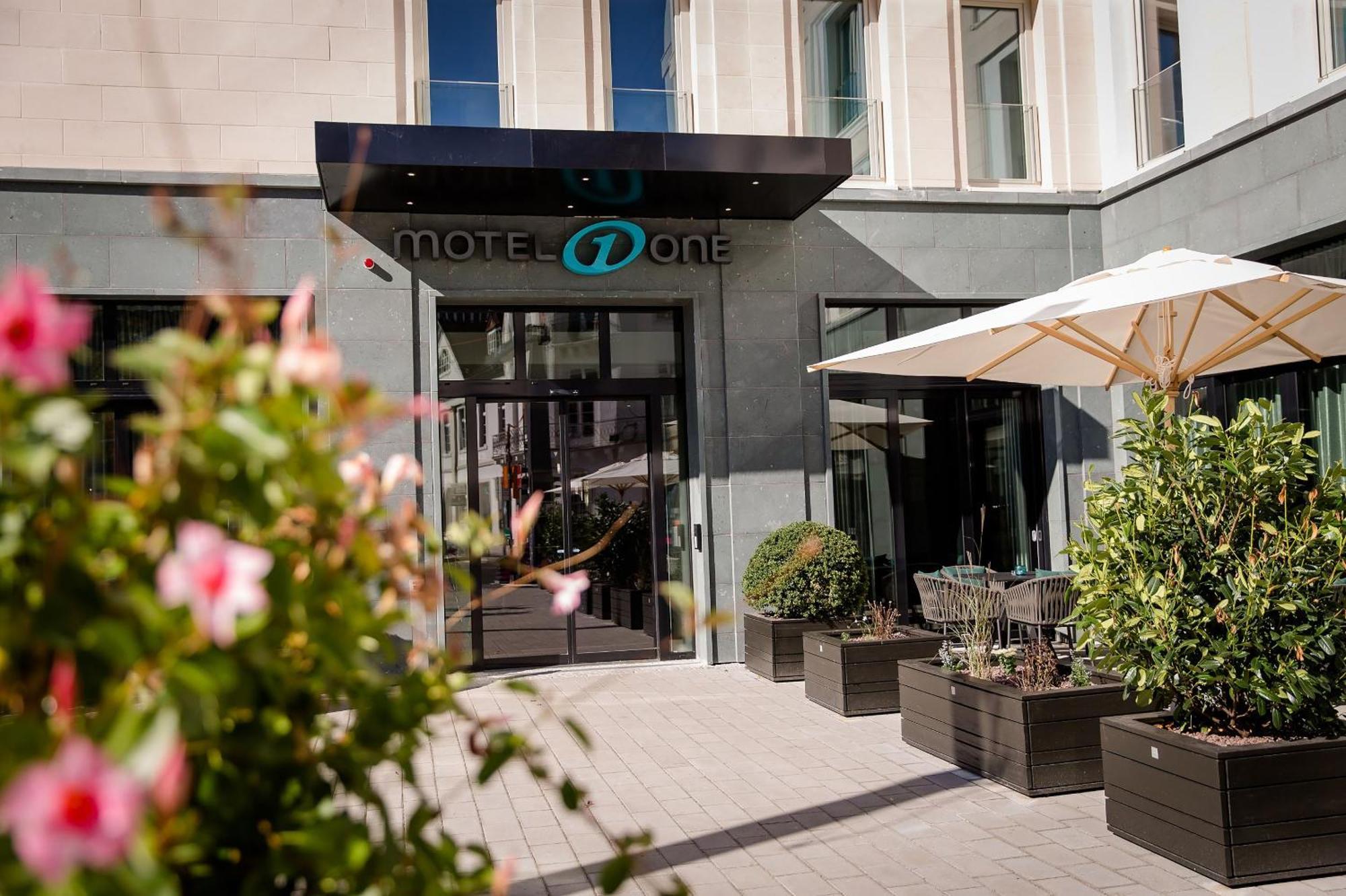 Motel One Freiburg Екстериор снимка