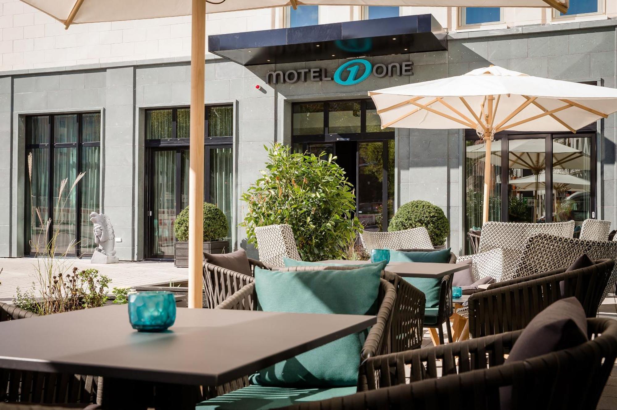 Motel One Freiburg Екстериор снимка