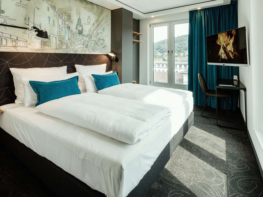 Motel One Freiburg Стая снимка